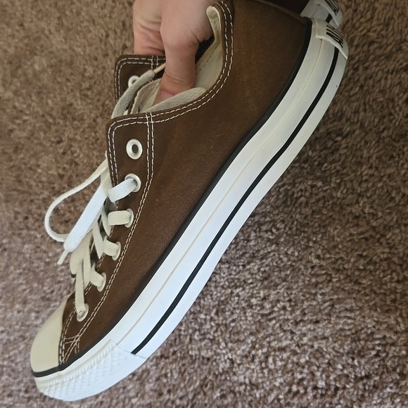 Converse Chuck Taylor All Star Low Top Brown Canvas Sneakers Women’s Size 10 New - Picture 10 of 14